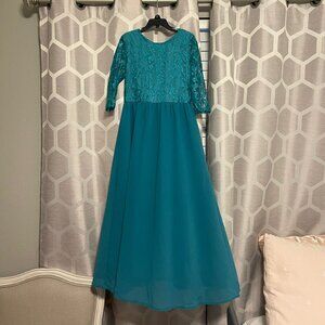 Girls Long green/teal dress with lace detail, size 8, used once.